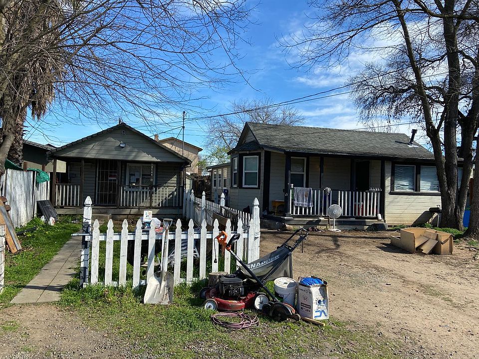2nd image of 2684 Clay St