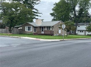 654 6th St, Whitehall, PA 18052