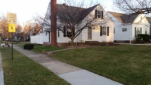 2057 Hampton Rd Photo 1