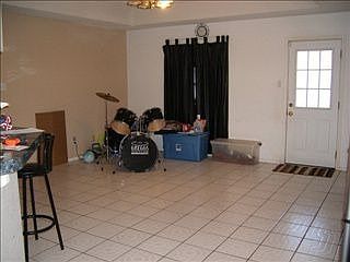 4th image of 1462 Las Lomas