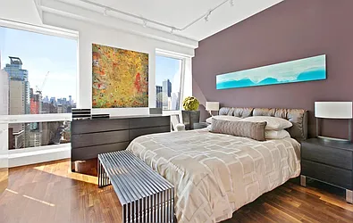 Rented by R New York