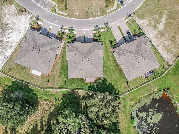 3rd image of 19323 Hawk Valley Dr