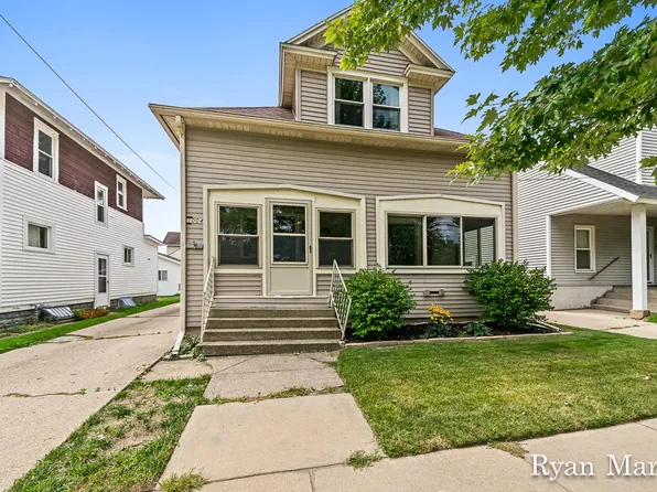 1004 Richmond St NW, Grand Rapids, MI 49504