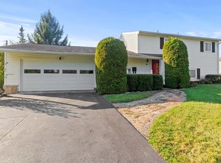 37 Armbruster Rd, Rochester, NY 14623