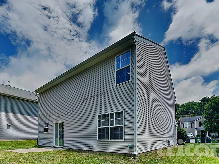 2216 Gooseberry Rd — Photo 16