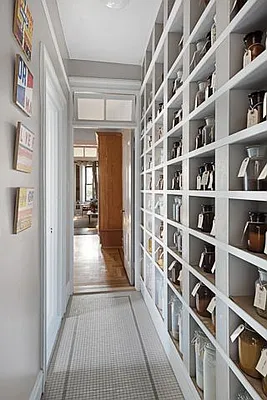 Sold by Compass | media 25