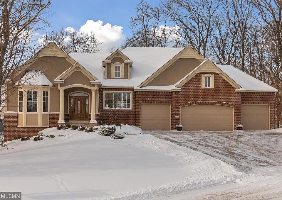 1st image of 11708 Naples Cir NE