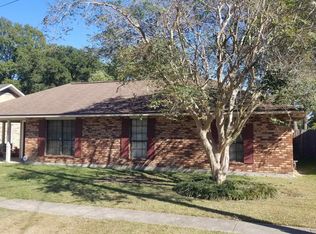 3420 Cedar St, Zachary, LA 70791