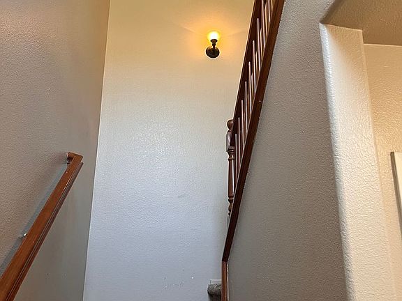 4th image of 25848 Iris Ave Unit A