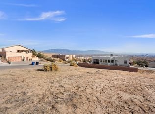 1756 Cliffside Dr NW, Albuquerque, NM 87105