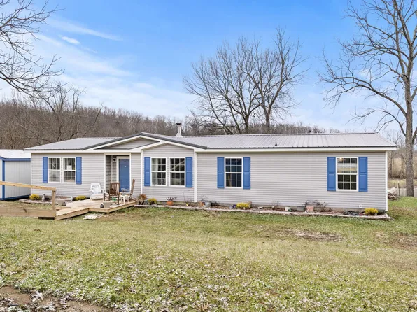628 Ravens Creek Ln, Cynthiana, KY 41031