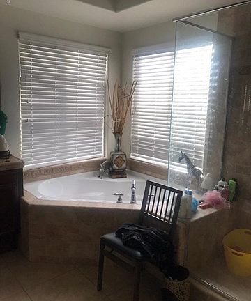 4th image of 6390 Moon Dr