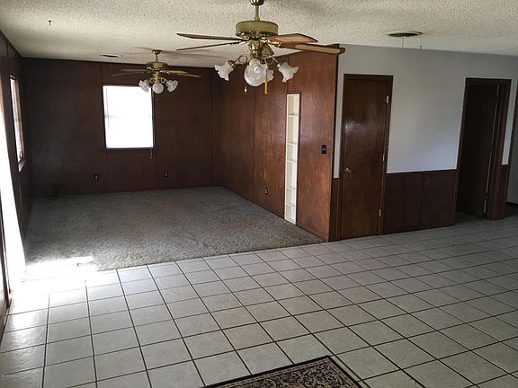 5th image of 218 Francklyn Dr