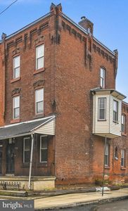 4048 Green St, Philadelphia, PA, 19104
