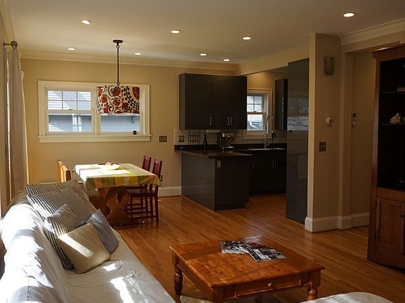 5th image of 4028 Abbott Ave S