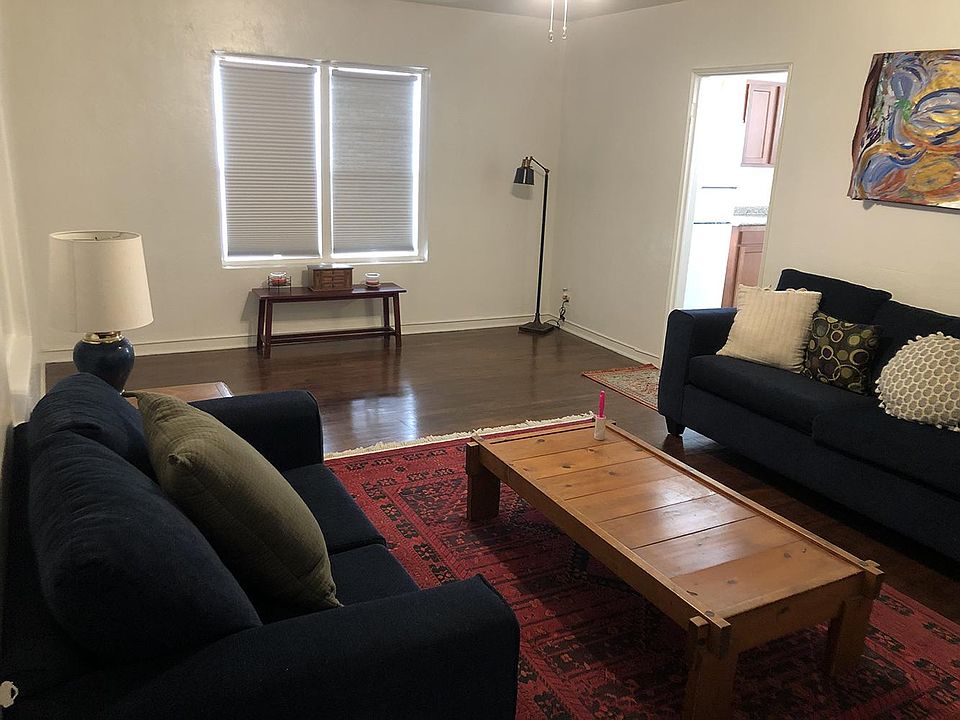 1st image of 401 Radford St