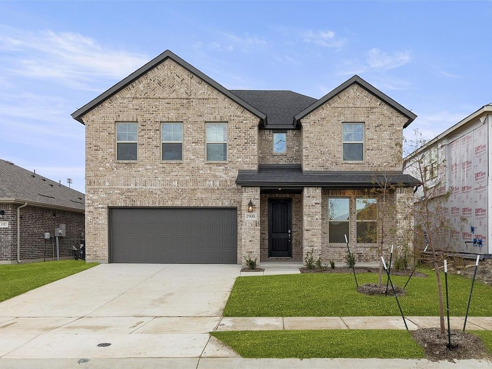 1st image of 1908 Briar Hill Dr