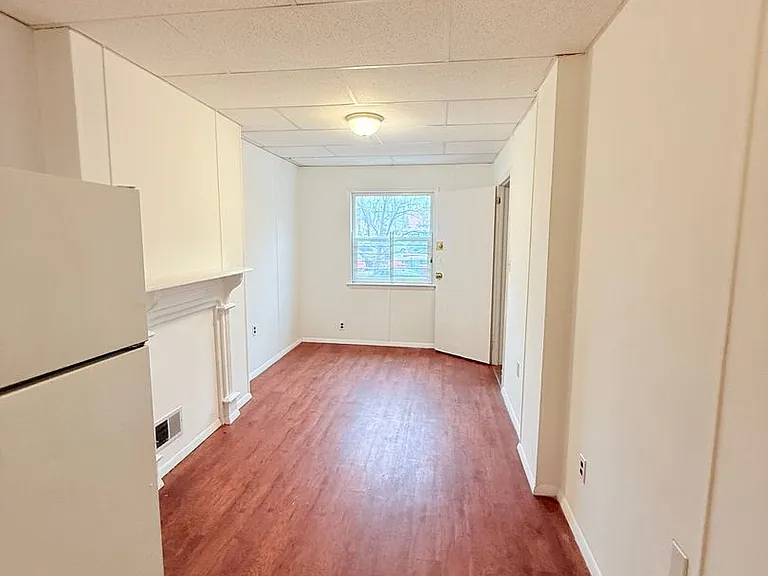 7 W 24th St #1 — Photo 14