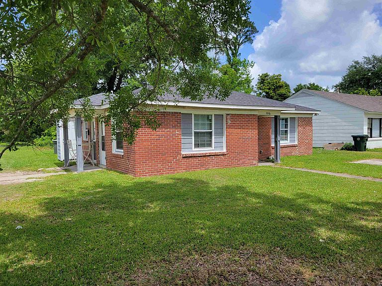 Listing photo 4