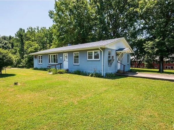 704 S Main St, English, IN 47118