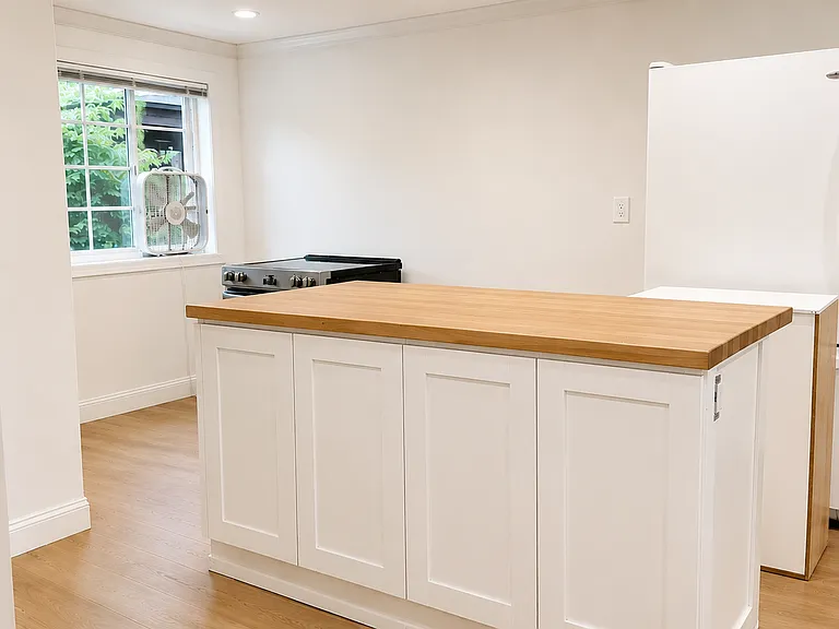 8860 Villa La Jolla Dr #3 — Photo 12