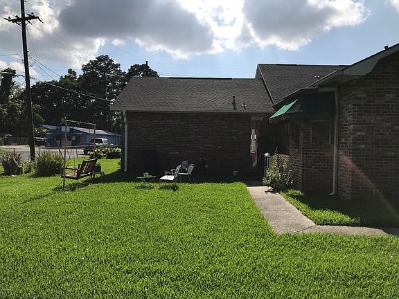 5th image of 908 Wallior St