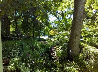 415 S Lake Shore Dr, Lake Geneva, WI 53147