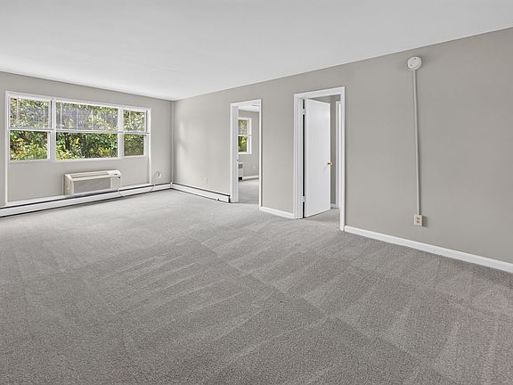 2nd image of 4550 Macarthur Blvd NW #304
