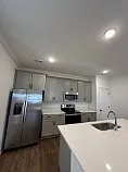 640 Cottage Grove Cir — Photo 6