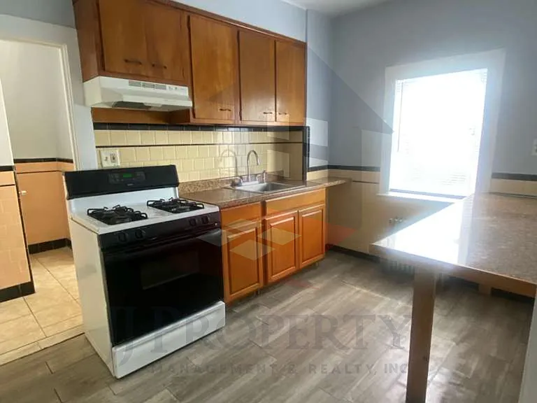 767-769 Broad St #3 — Photo 3