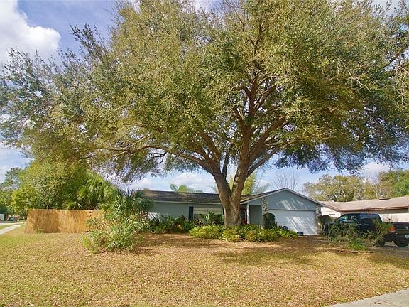 2nd image of 1067 Portsmouth Ln