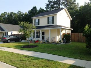 197 Blackstone Dr, Moncks Corner, SC 29461
