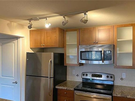 4th image of 300 N 130th St Unit 1103