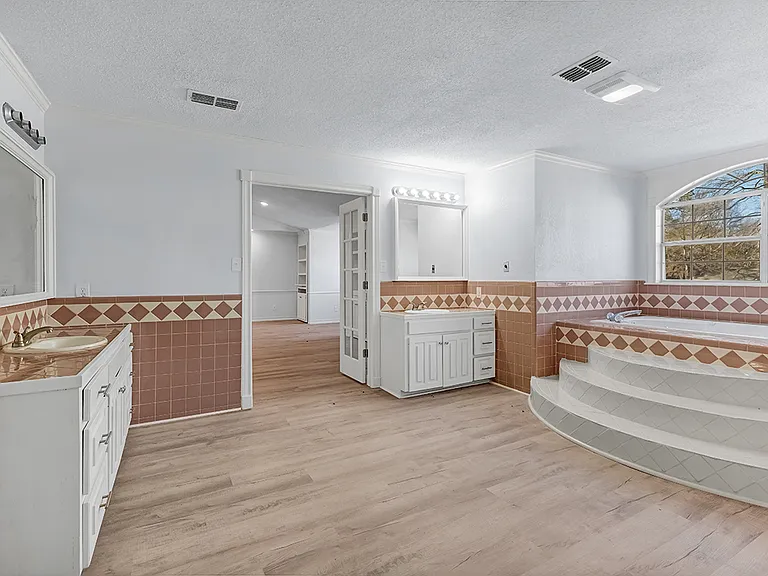 2607 Lonnie Ln — Photo 36