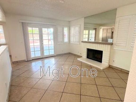 4th image of 16767 Hollyhock Dr