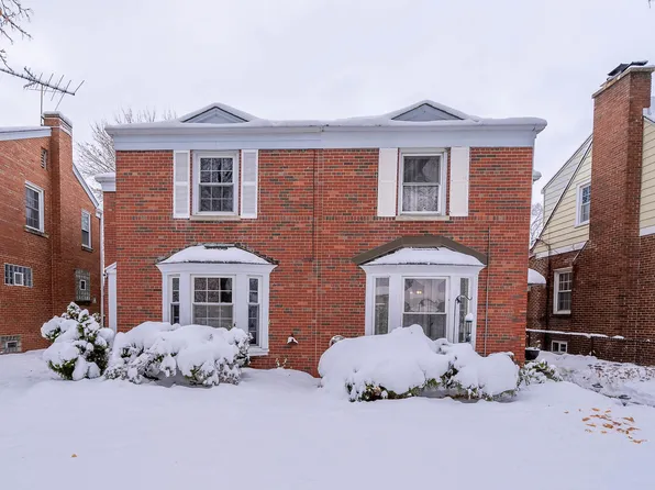6704 N Trumbull Ave, Lincolnwood, IL 60712