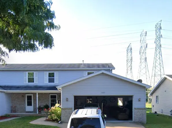 1225 E Roeland Ave, Appleton, WI 54915