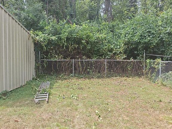 3rd image of 349 W Ridge St