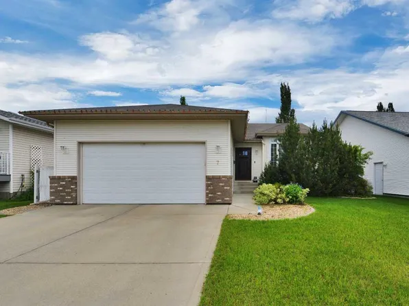7 W Logan Close, Red Deer, AB T4R 2N9