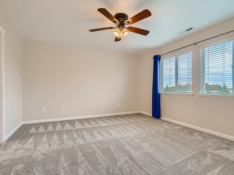 945 NW Joy Ave — Photo 19