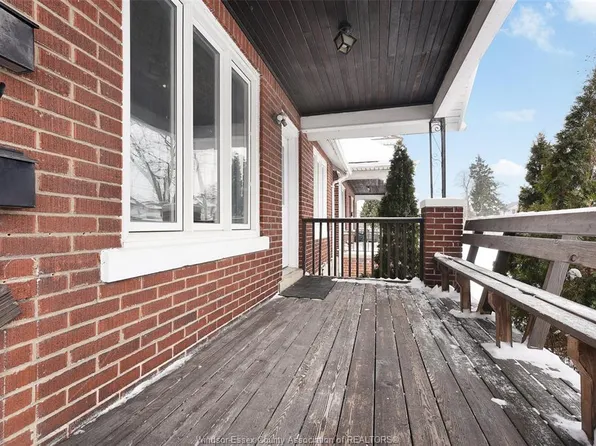 8 Elm Ave #1106, Windsor, ON N9A 5G9