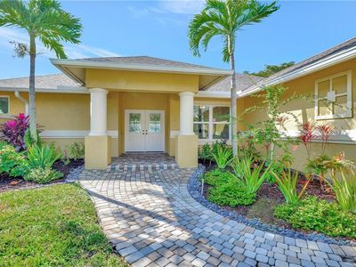2274 River Reach Dr, Naples, FL, 34104