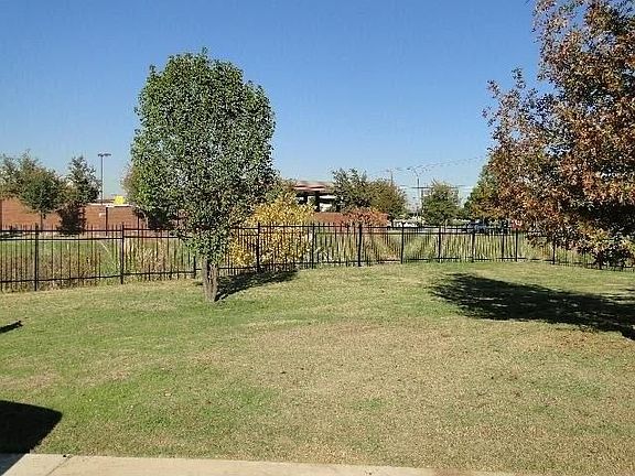 2nd image of 703 Creek Walk Pl