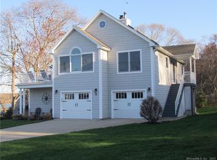 8 Woodland Dr, Niantic, CT 06357