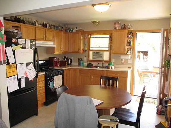 3rd image of 419 W Oldfield St