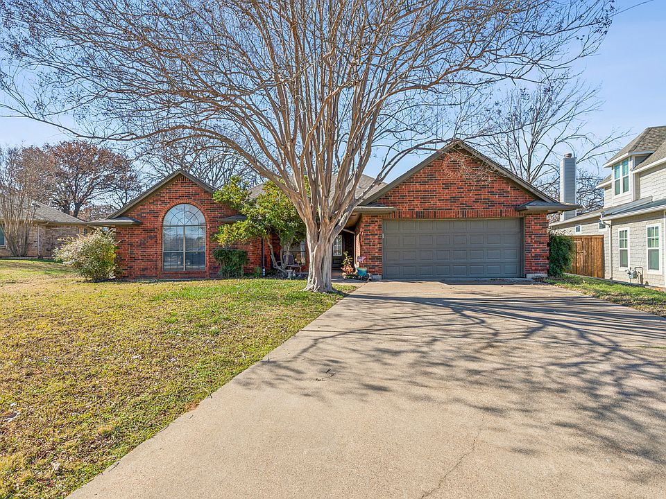 1st image of 1479 Flamingo Cir