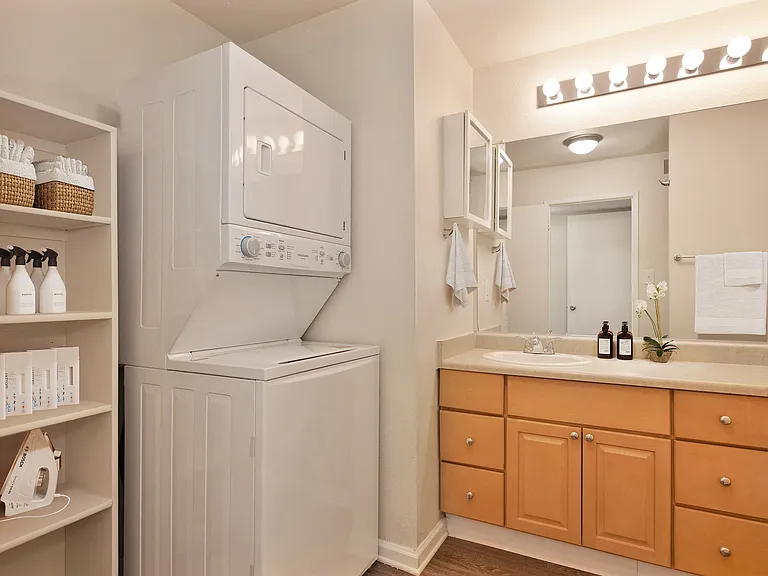 Vineyard Terrace Apartments — Photo 7