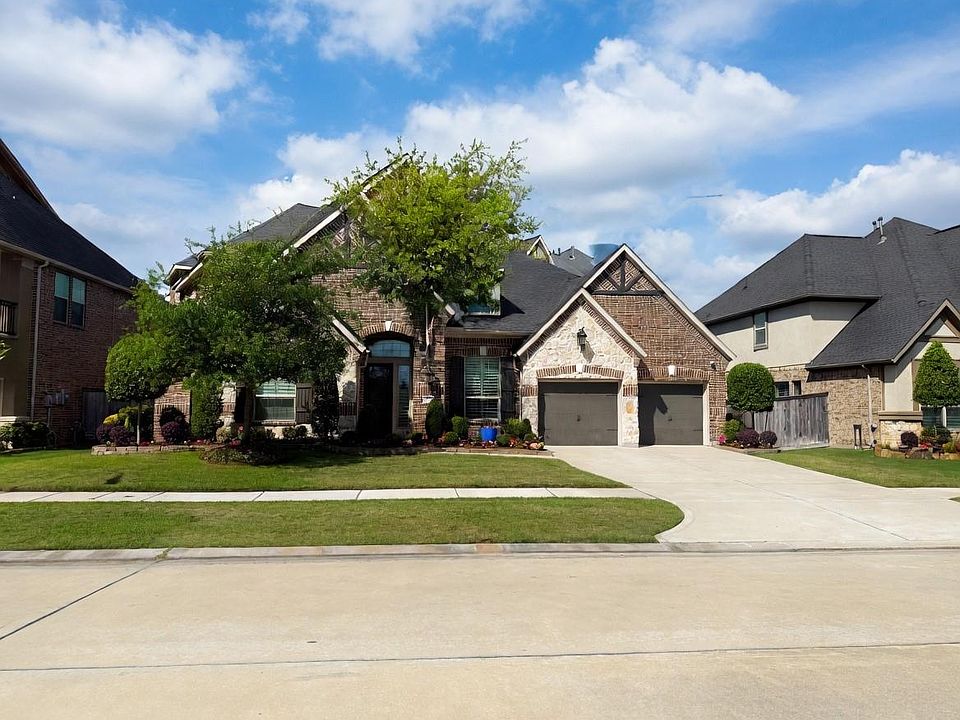 1st image of 5715 Balcones Ridge Ln
