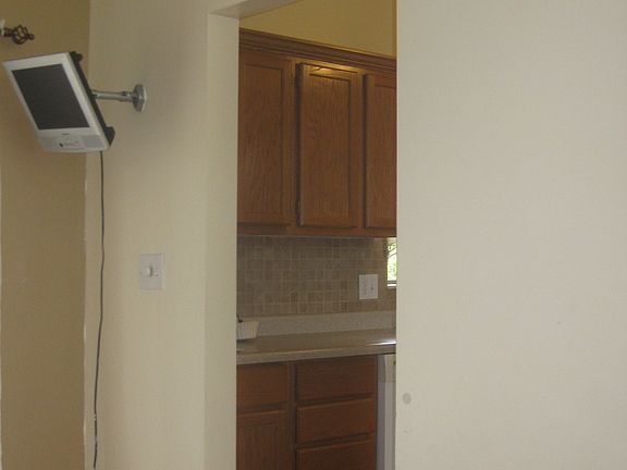 3rd image of 3260 S Scottsdale Dr
