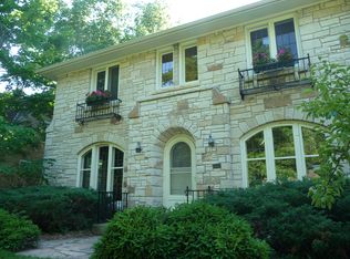 8017 N Whitney Rd, Fox Pt, WI 53217